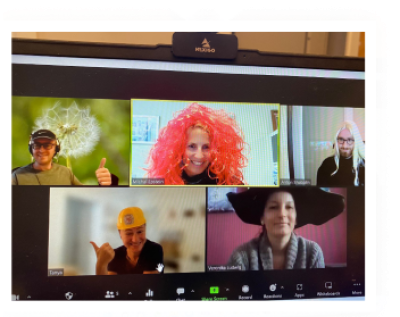 5 students with costumes during zoom leasson